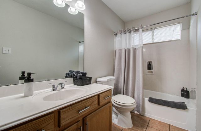 20015 Oland Way Drive, Houston, TX 77073