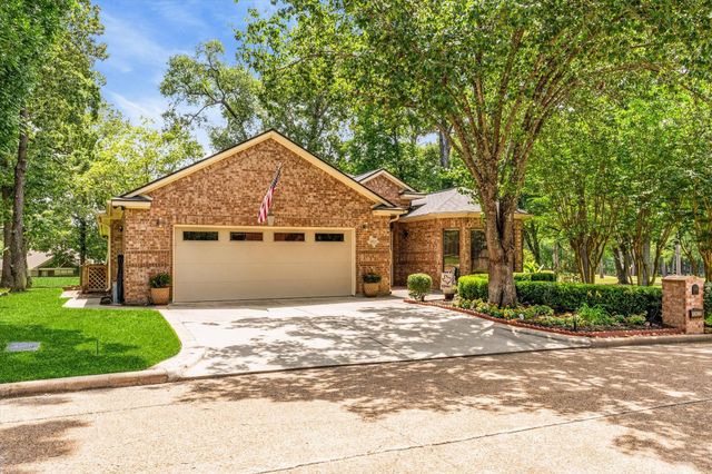 13623 Summer Hill Drive, Montgomery, TX 77356