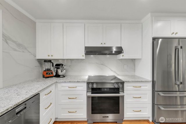 23020 NE 61st St., Redmond, WA 98053