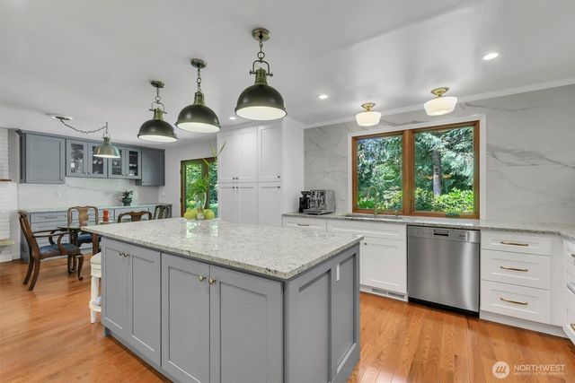 23020 NE 61st St., Redmond, WA 98053