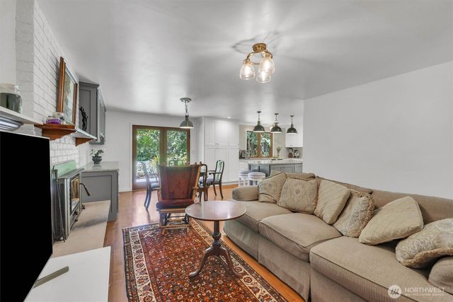 23020 NE 61st St., Redmond, WA 98053