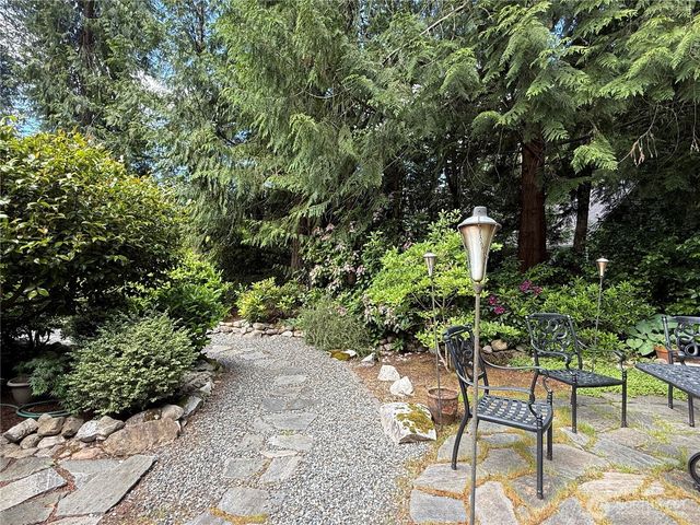 23020 NE 61st St., Redmond, WA 98053