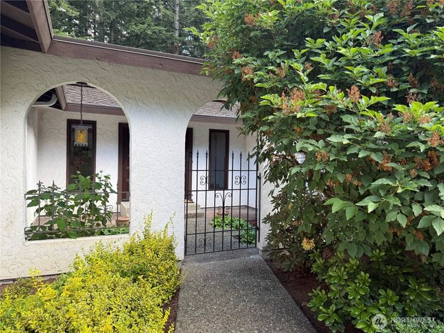 23020 NE 61st St., Redmond, WA 98053