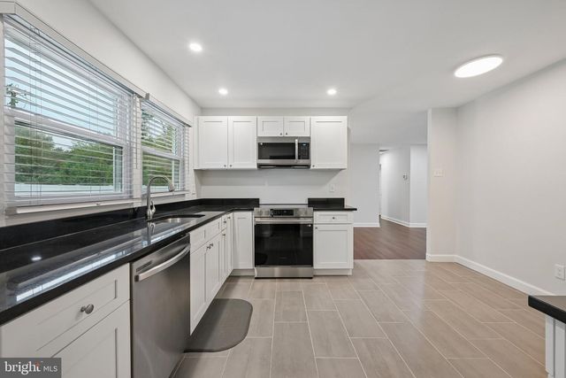 17 TOPEKA PASS, Willingboro, NJ 08046