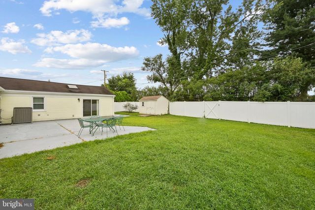 17 TOPEKA PASS, Willingboro, NJ 08046