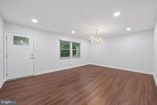 17 TOPEKA PASS, Willingboro, NJ 08046
