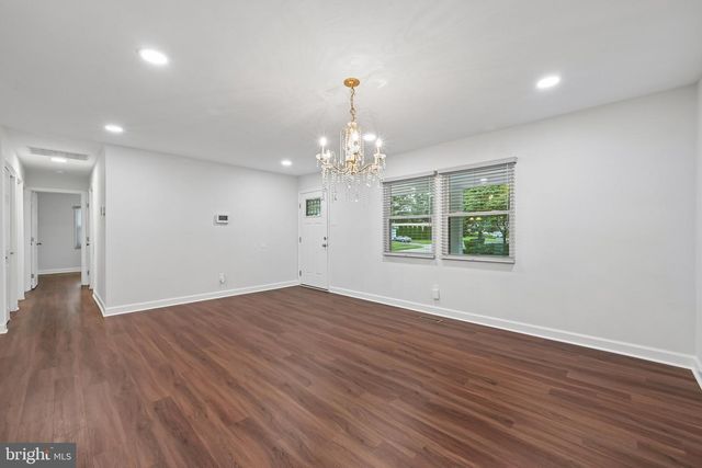 17 TOPEKA PASS, Willingboro, NJ 08046