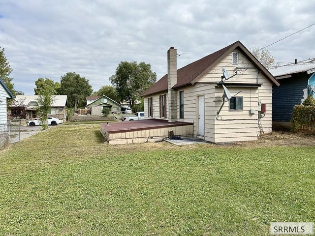 737 J Street, Idaho Falls, ID 83402
