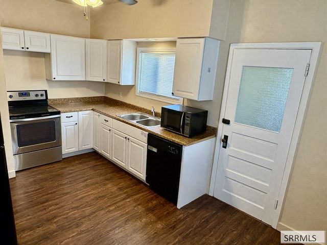 737 J Street, Idaho Falls, ID 83402