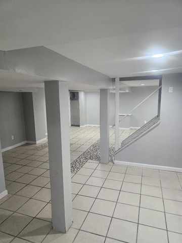 19986 Mitchell Street, Detroit, MI 48234