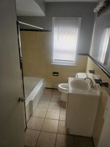 19986 Mitchell Street, Detroit, MI 48234