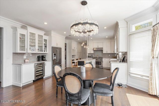 6 Chardonnay Drive, Holmdel, NJ 07733