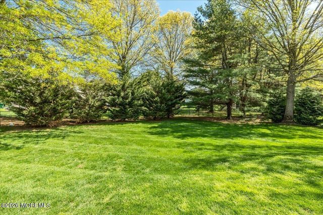 6 Chardonnay Drive, Holmdel, NJ 07733