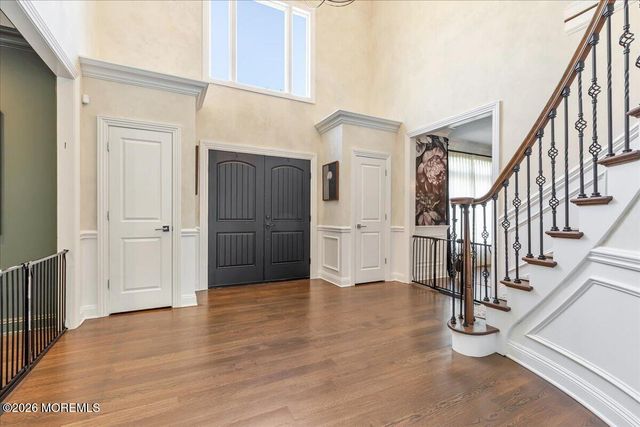 6 Chardonnay Drive, Holmdel, NJ 07733