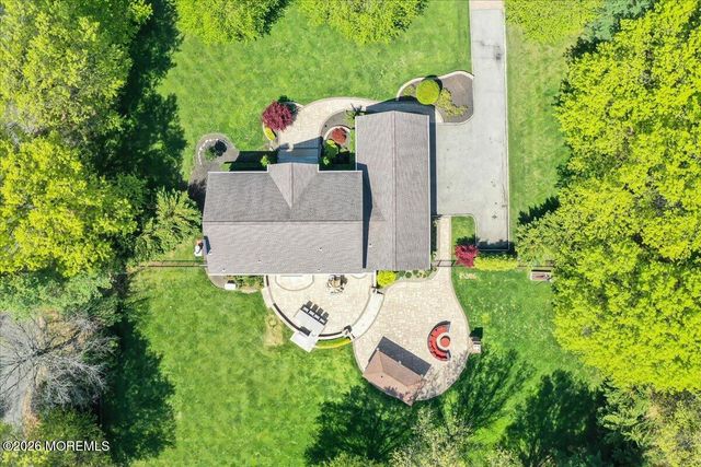 6 Chardonnay Drive, Holmdel, NJ 07733