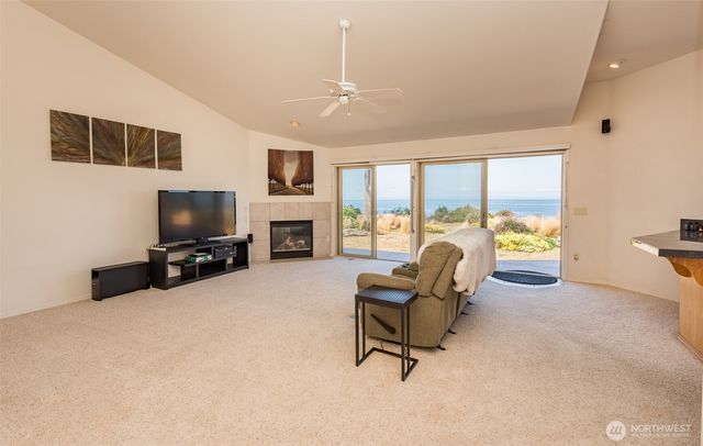 110 Sea Bluff Lane, Port Angeles, WA 98362