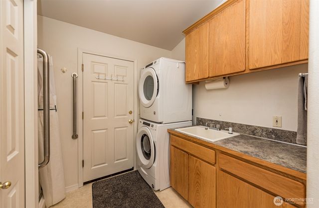 110 Sea Bluff Lane, Port Angeles, WA 98362