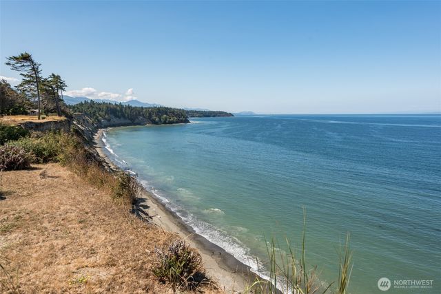 110 Sea Bluff Lane, Port Angeles, WA 98362