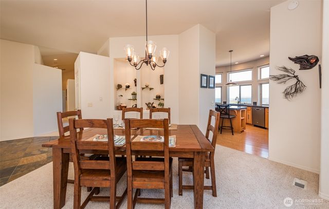 110 Sea Bluff Lane, Port Angeles, WA 98362