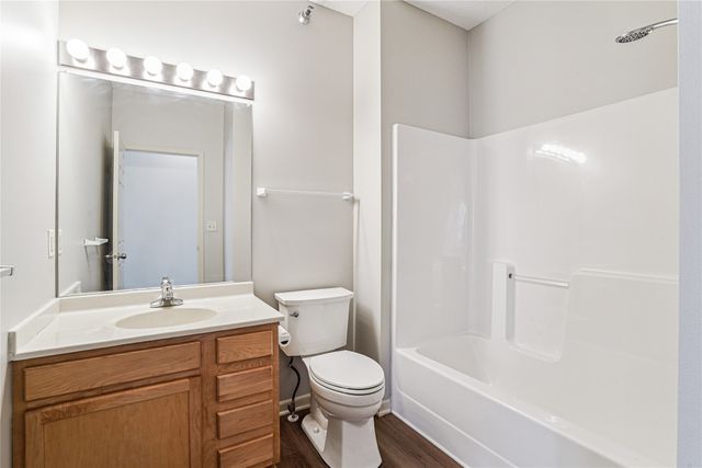 1313 SE University Avenue 206, Waukee, IA 50263