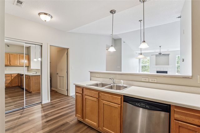 1313 SE University Avenue 206, Waukee, IA 50263