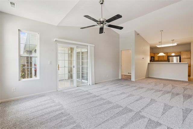 1313 SE University Avenue 206, Waukee, IA 50263