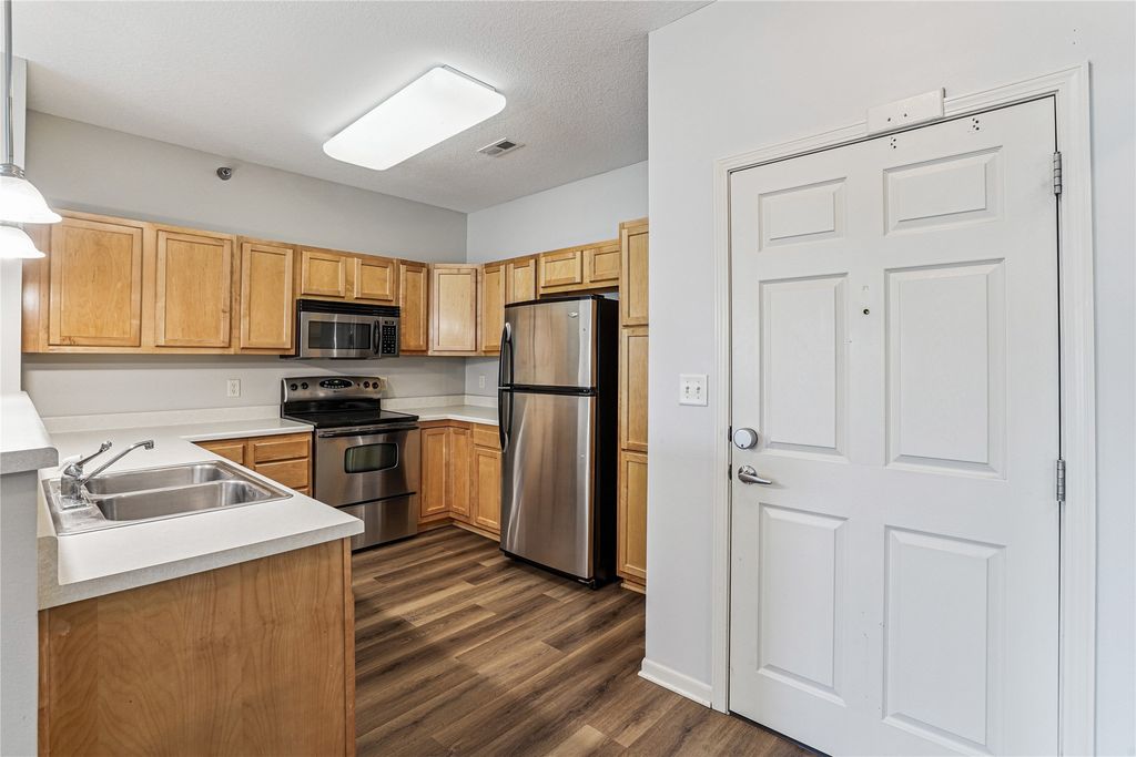 1313 SE University Avenue 206, Waukee, IA 50263