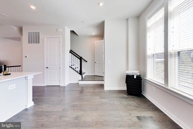 16212 BUSHWICK PL, Rockville, MD 20855