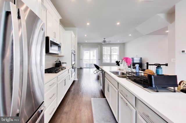 16212 BUSHWICK PL, Rockville, MD 20855