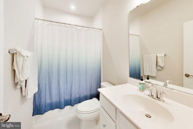 16212 BUSHWICK PL, Rockville, MD 20855