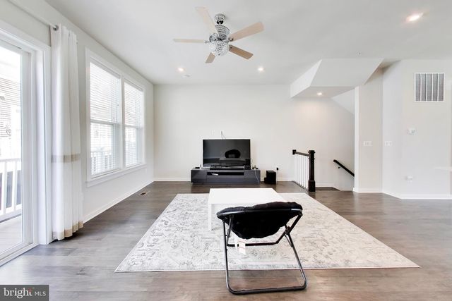 16212 BUSHWICK PL, Rockville, MD 20855