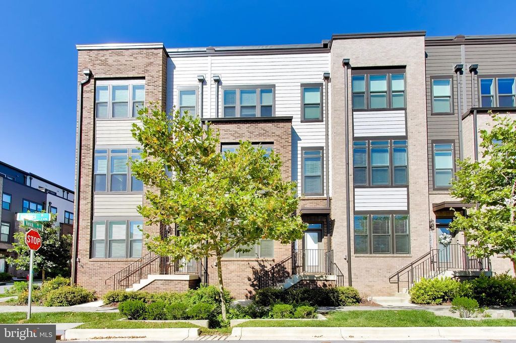 16212 BUSHWICK PL, Rockville, MD 20855
