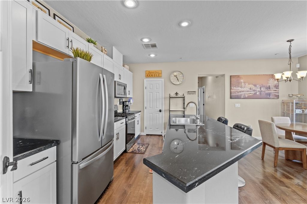 495 Dorchester Bend Avenue 3, North Las Vegas, NV 89032 — photo 3