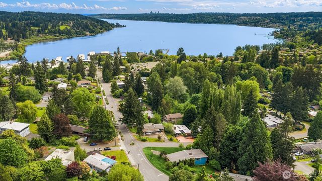 6180 NE 185th Street, Kenmore, WA 98028