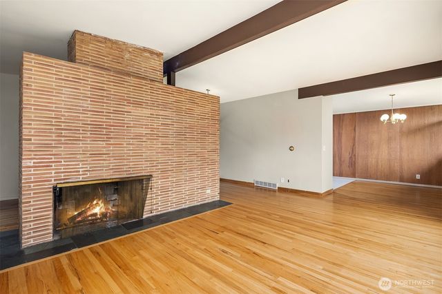 6180 NE 185th Street, Kenmore, WA 98028