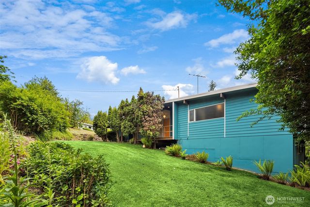 6180 NE 185th Street, Kenmore, WA 98028