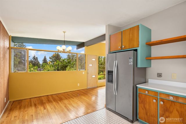 6180 NE 185th Street, Kenmore, WA 98028