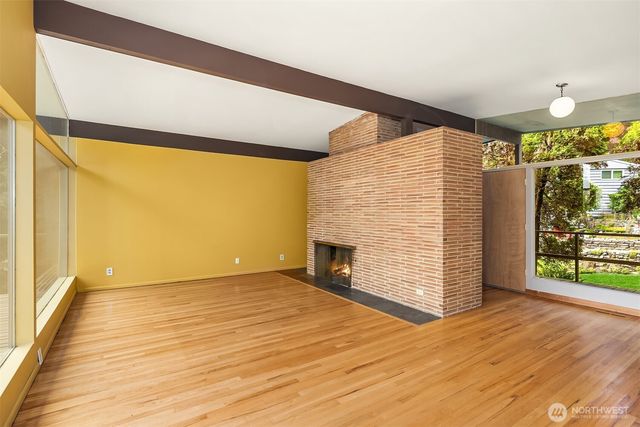 6180 NE 185th Street, Kenmore, WA 98028