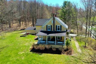 353 Mount Vernon Street, Newport City, VT 05855