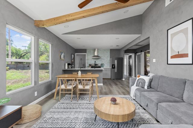 4911 Brighton RD, Austin, TX 78745