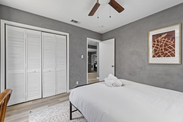 4911 Brighton RD, Austin, TX 78745