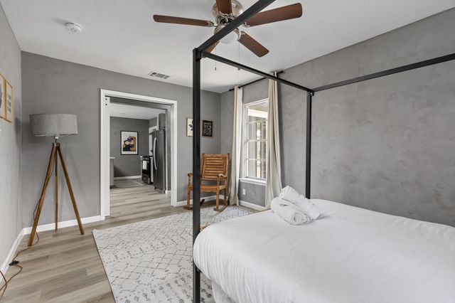 4911 Brighton RD, Austin, TX 78745