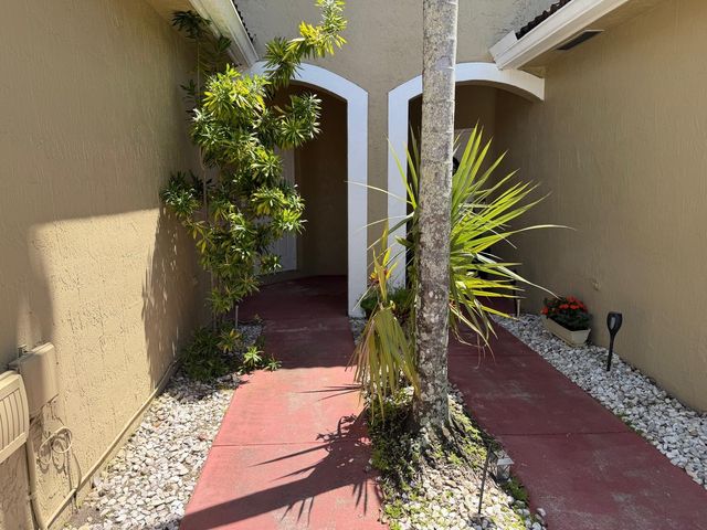 12032 SW 5th Court 12032, Pembroke Pines, FL 33025