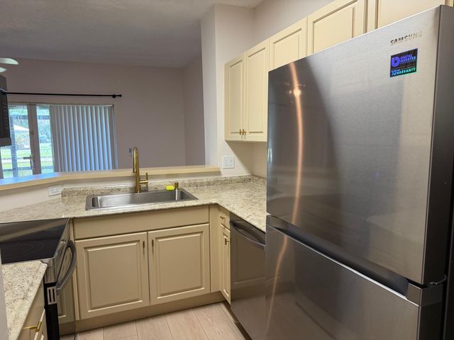 12032 SW 5th Court 12032, Pembroke Pines, FL 33025