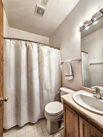 5400 N Lowell Avenue, Chicago, IL 60630