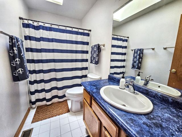 5400 N Lowell Avenue, Chicago, IL 60630