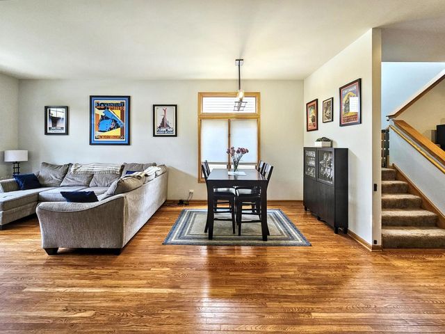 5400 N Lowell Avenue, Chicago, IL 60630