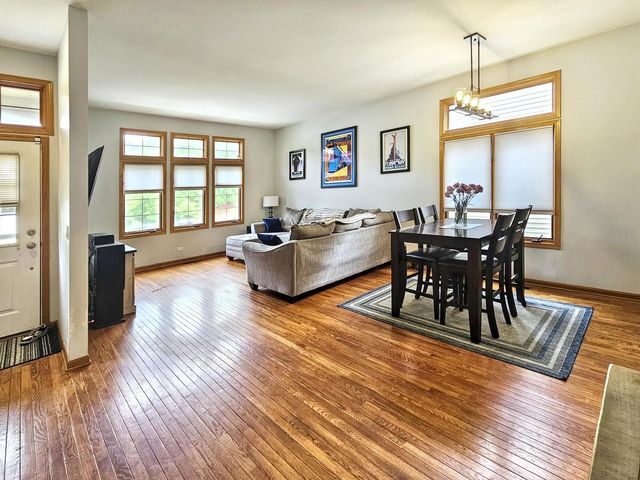 5400 N Lowell Avenue, Chicago, IL 60630