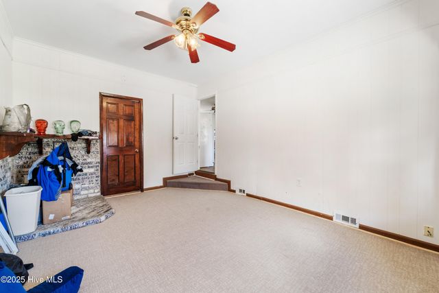 1419 Davis Street, Jacksonville, NC 28540