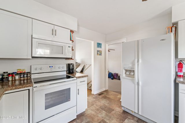 1419 Davis Street, Jacksonville, NC 28540